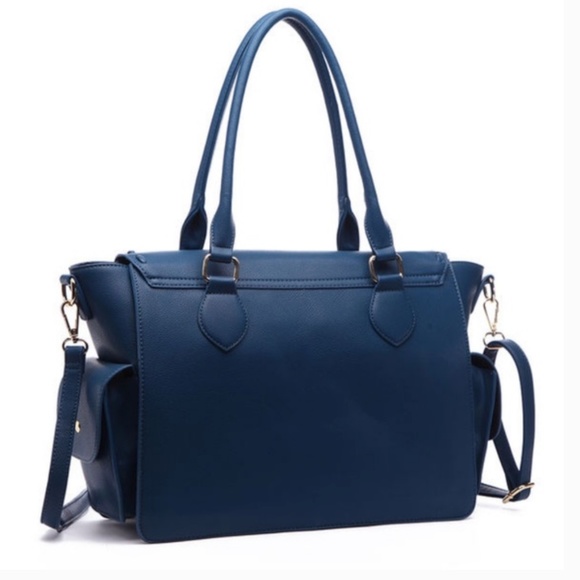NWT Beautiful and Spacious Blue Classic Satchel Bag! - Picture 3 of 3